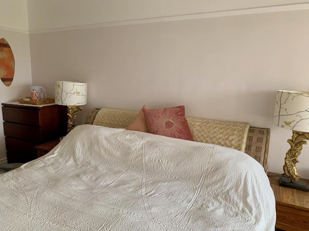 Magic Of Avalon Homestay Glastonbury